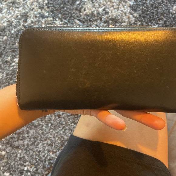 Authentic Cartier Wallet , as is . Bought off The Real Real - Picture 11 of 12